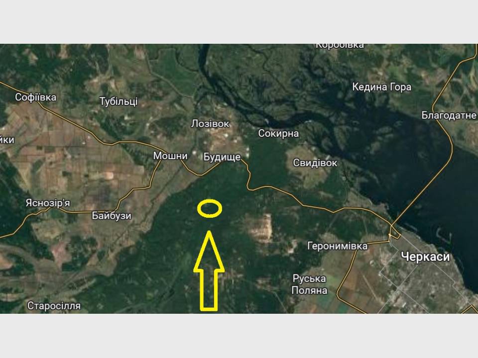 Комплекс будівель з каскадом озер у лісі під Черкасами на 63 га